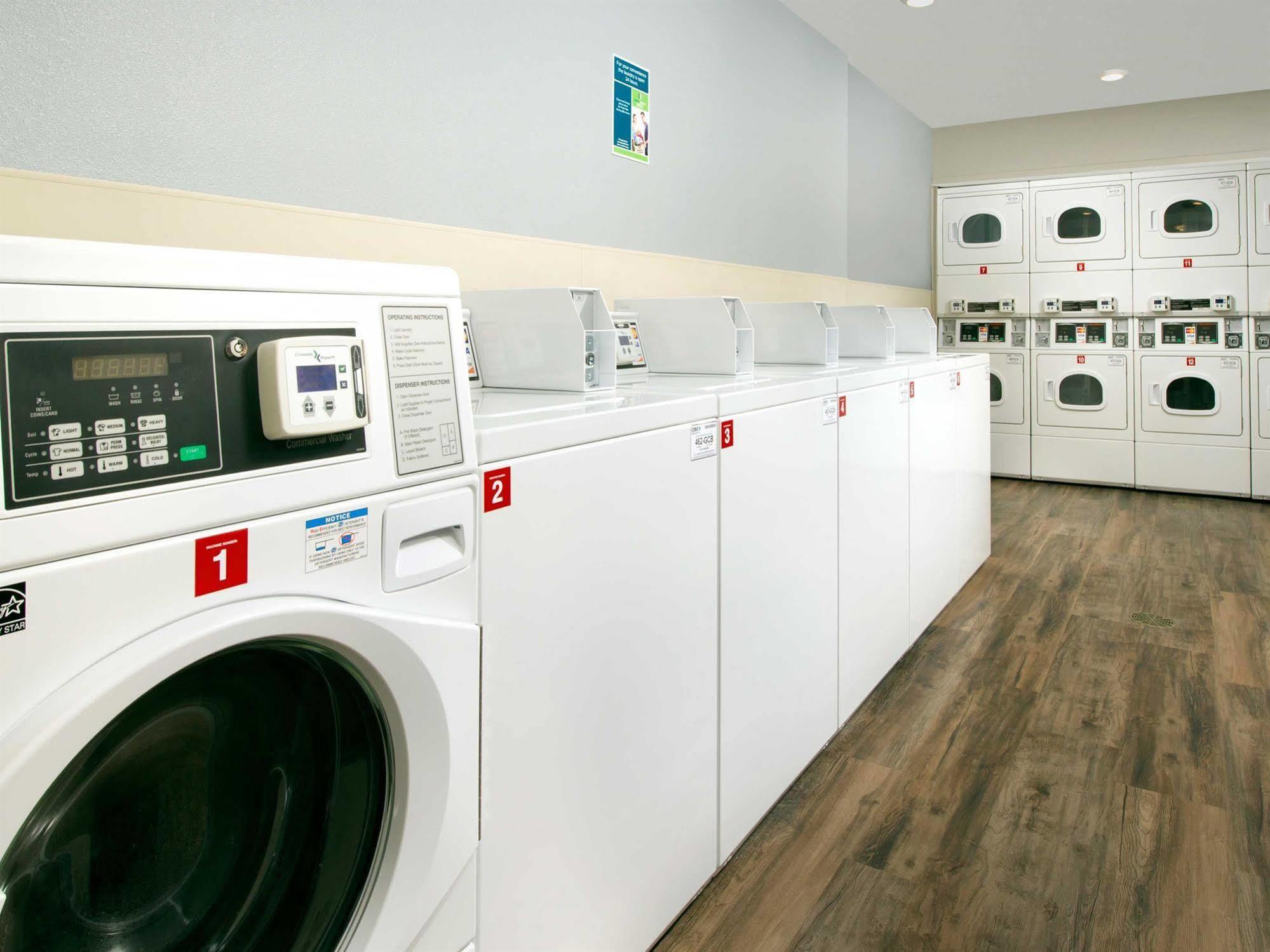 Woodspring Suites Chicago Darien Eksteriør bilde
